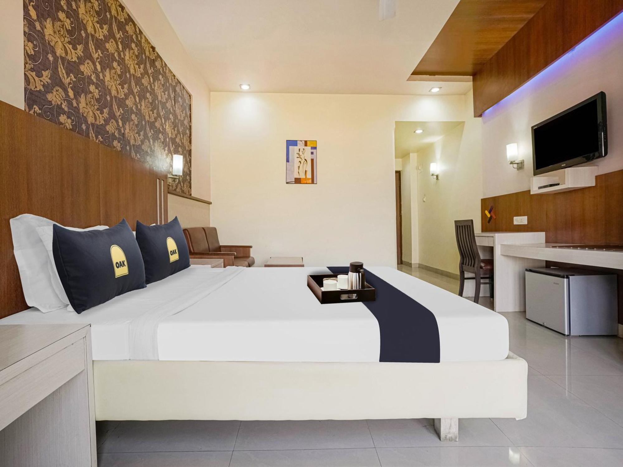 Hotel Marina Near Igi Airport Delhi New Delhi Exteriör bild
