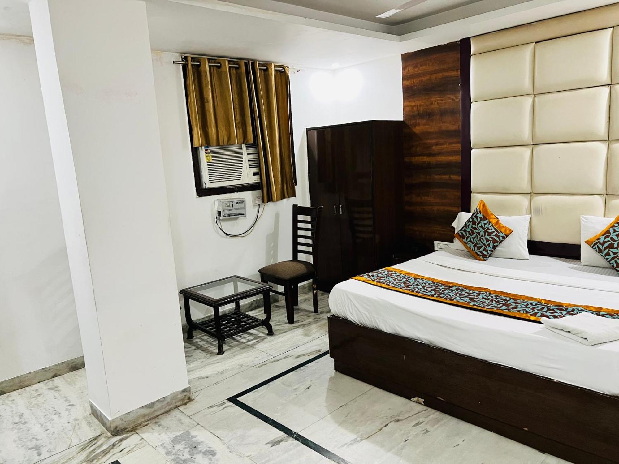 Hotel Marina Near Igi Airport Delhi New Delhi Exteriör bild