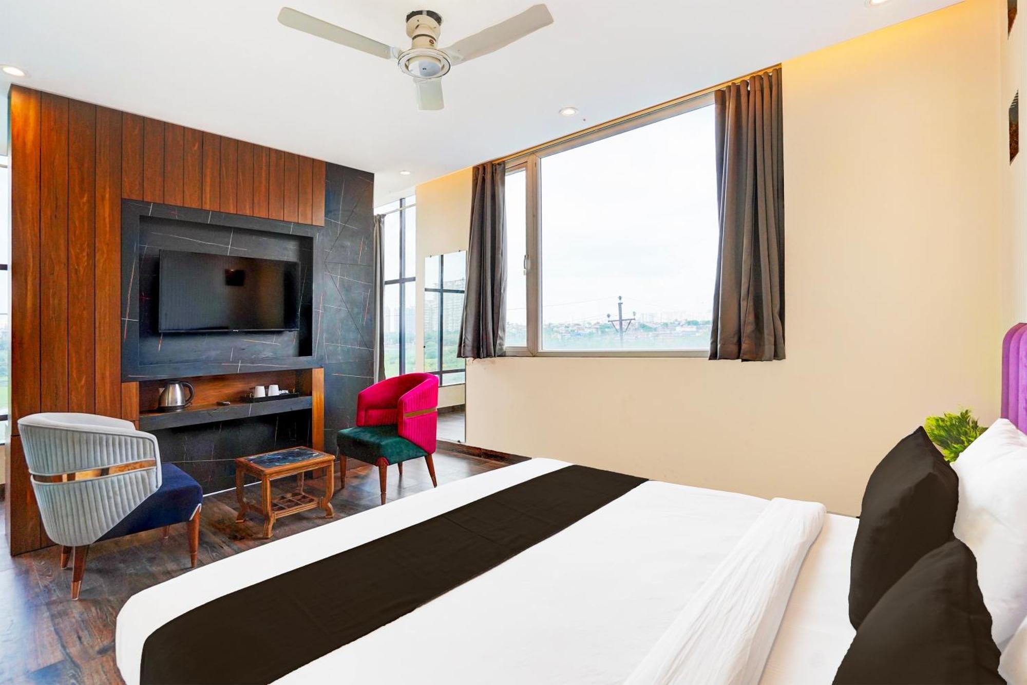 Hotel Marina Near Igi Airport Delhi New Delhi Exteriör bild